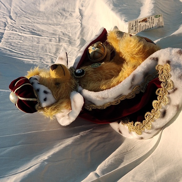 Hermann Queen's Diamond Coronation LE Mohair Teddy Bear - Picture 7 of 9